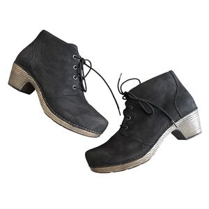 Dansko Meena Black Nubuck Leather Lace Up Boots Ankle Booties Women’s Size 40